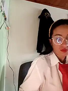 Freechat Valentina--1 on StripChat