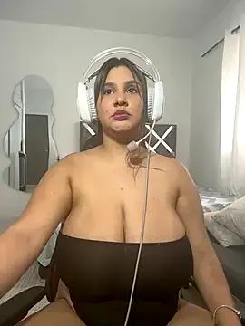 ValleryParker on StripChat 