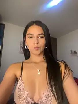 Group Vaneza_G1 on StripChat
