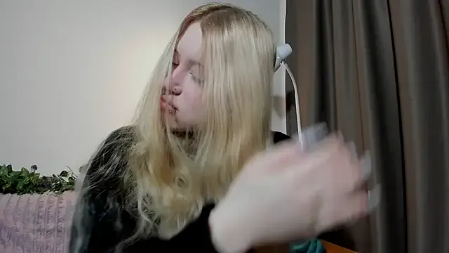 Freechat vergillhell on StripChat