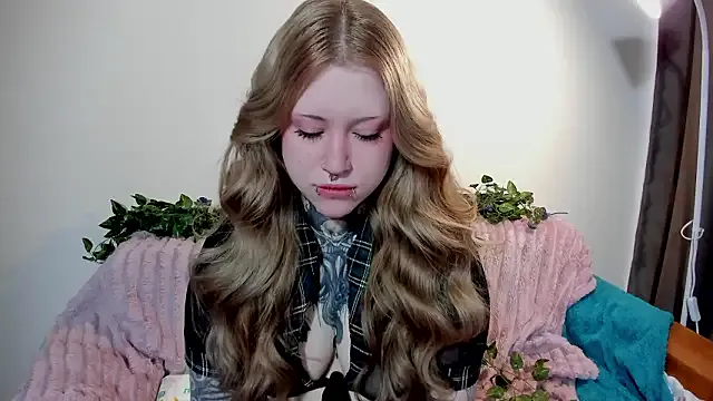 Freechat vergillhell on StripChat