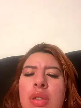 viki_11 on StripChat 