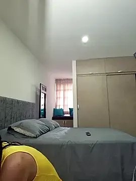 Freechat viollett_28 on StripChat