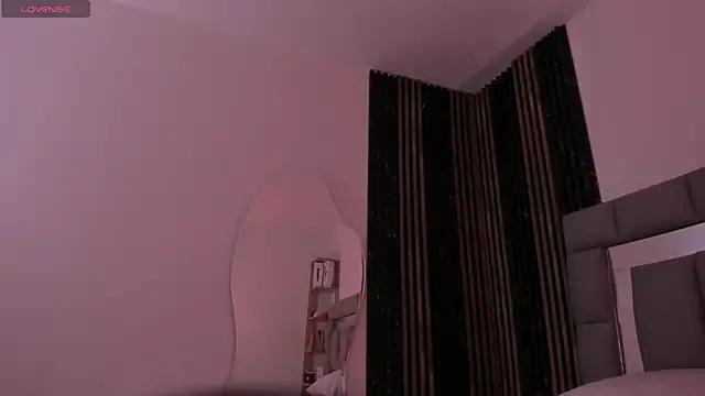 Freechat vivianne_scott on StripChat