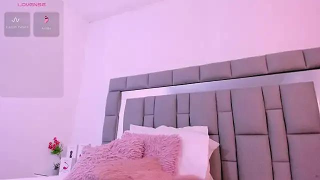 Freechat vivianne_scott on StripChat