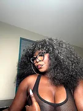 WomanNextdoor1's avatar