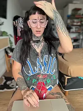 Offline xsadtanas on StripChat