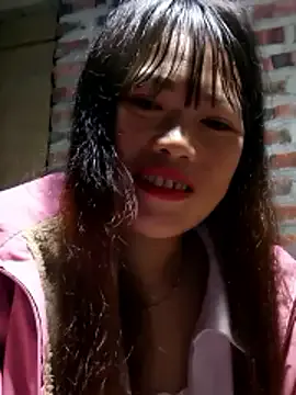 yana-zz on StripChat 