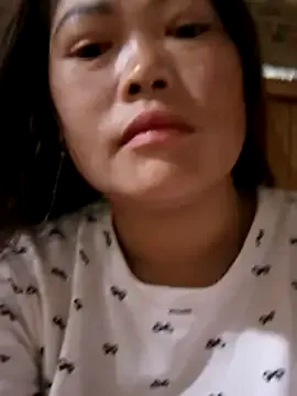 yana-zz on StripChat 