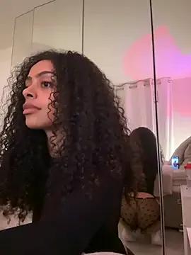 Freechat yasmingarcia on StripChat