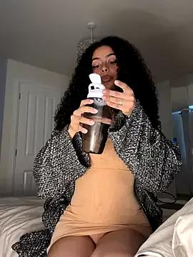 Freechat yasmingarcia on StripChat