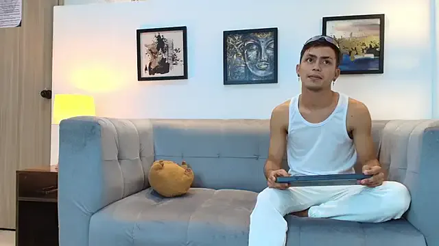 Freechat YOUNG_GUYS1 on StripChat