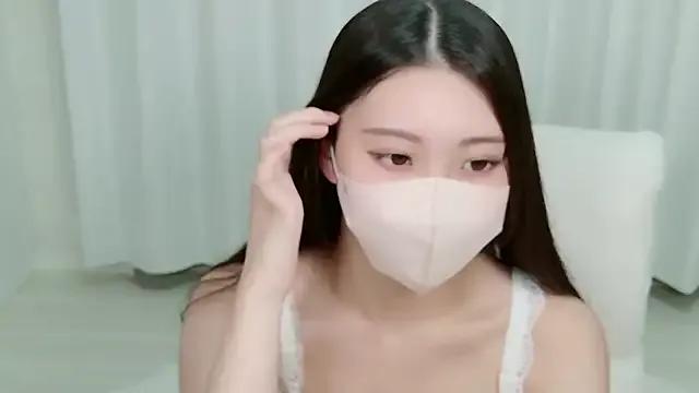 Private yuki_room on StripChat