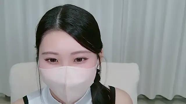 Private yuki_room on StripChat