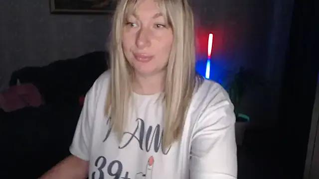 Freechat Yummy_Gloria on StripChat