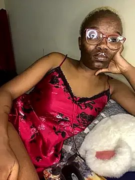 YummyMelanin117 on StripChat 