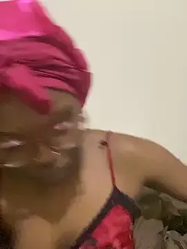 YummyMelanin117 on StripChat 