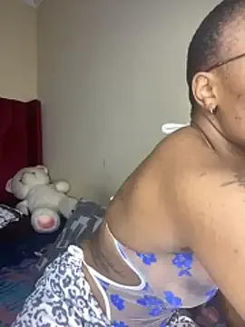 YummyMelanin117 on StripChat 