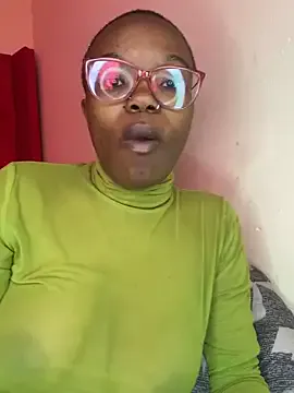 YummyMelanin117 on StripChat 