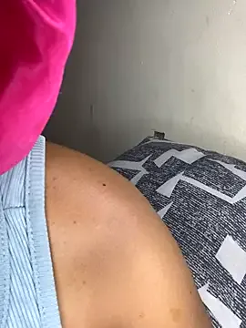 YummyMelanin117 on StripChat 