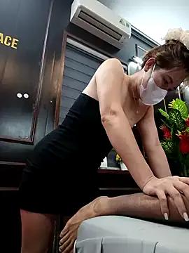 Freechat zizi_public on StripChat