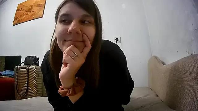 Zizi_Zuzu on StripChat 