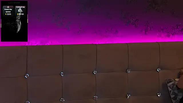 StripChat ZoeMesmerize is Freechat ZoeMesmerize — STAND ME UP! SEE THEM TICK LEGS BETTAH